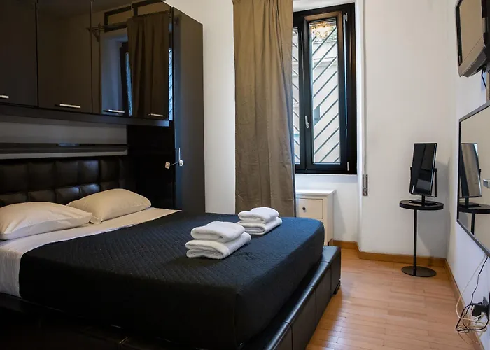 Home Suitte In San Giovanni Near Basilica - Roma -