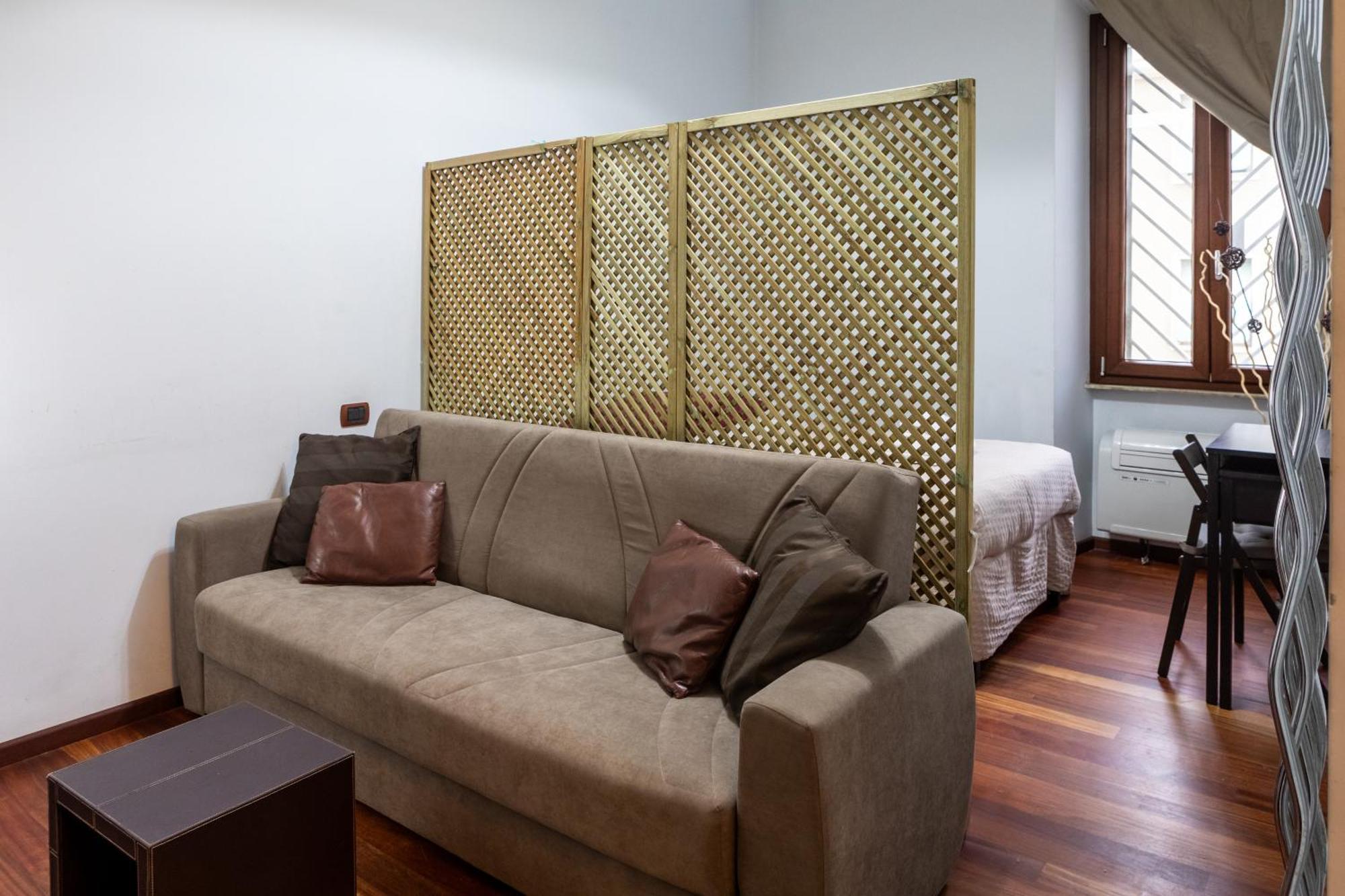 Apartment Suitte In San Giovanni Near Basilica - - Rom
